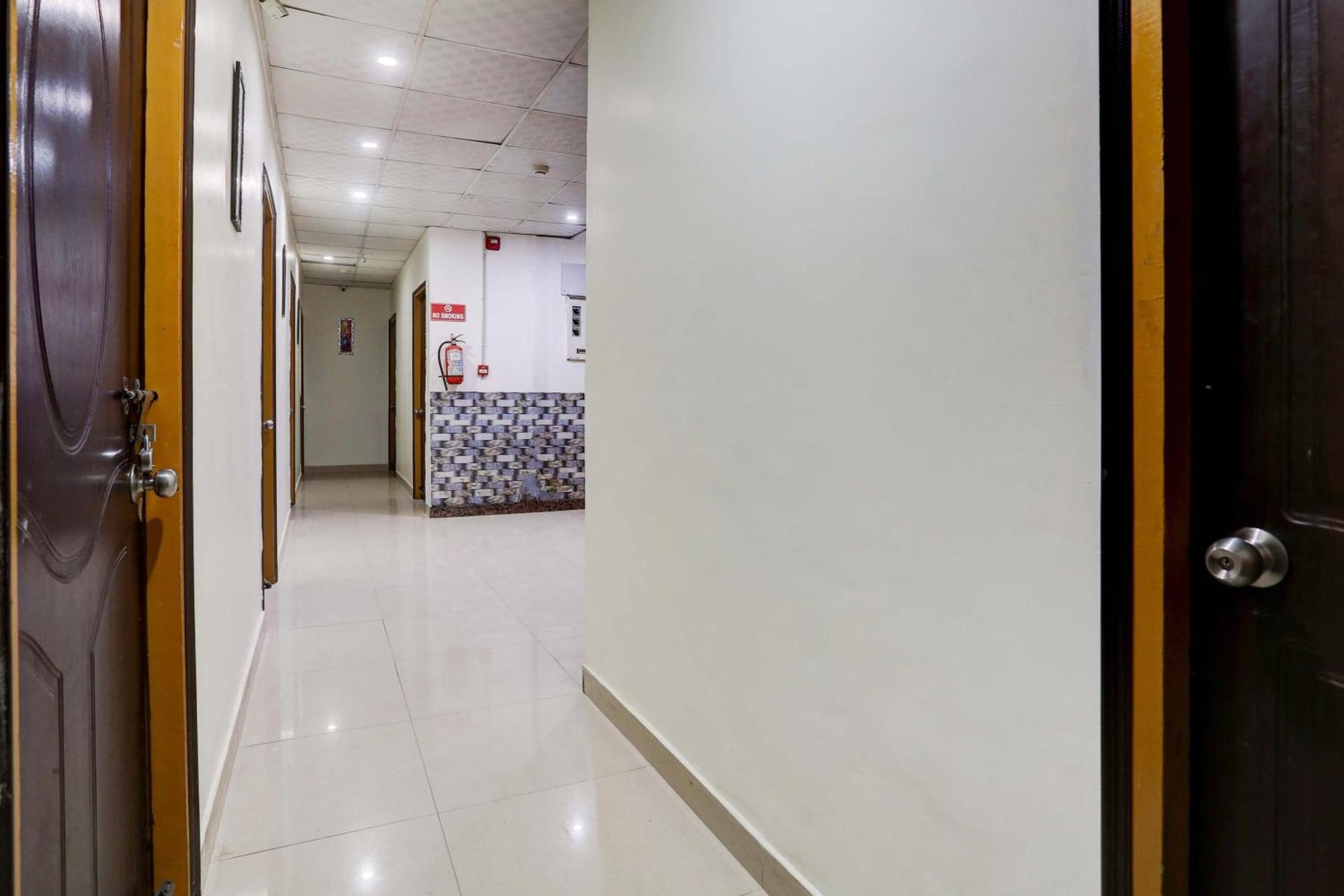 Collection O Hotel Moon Light Lucknow Exterior foto